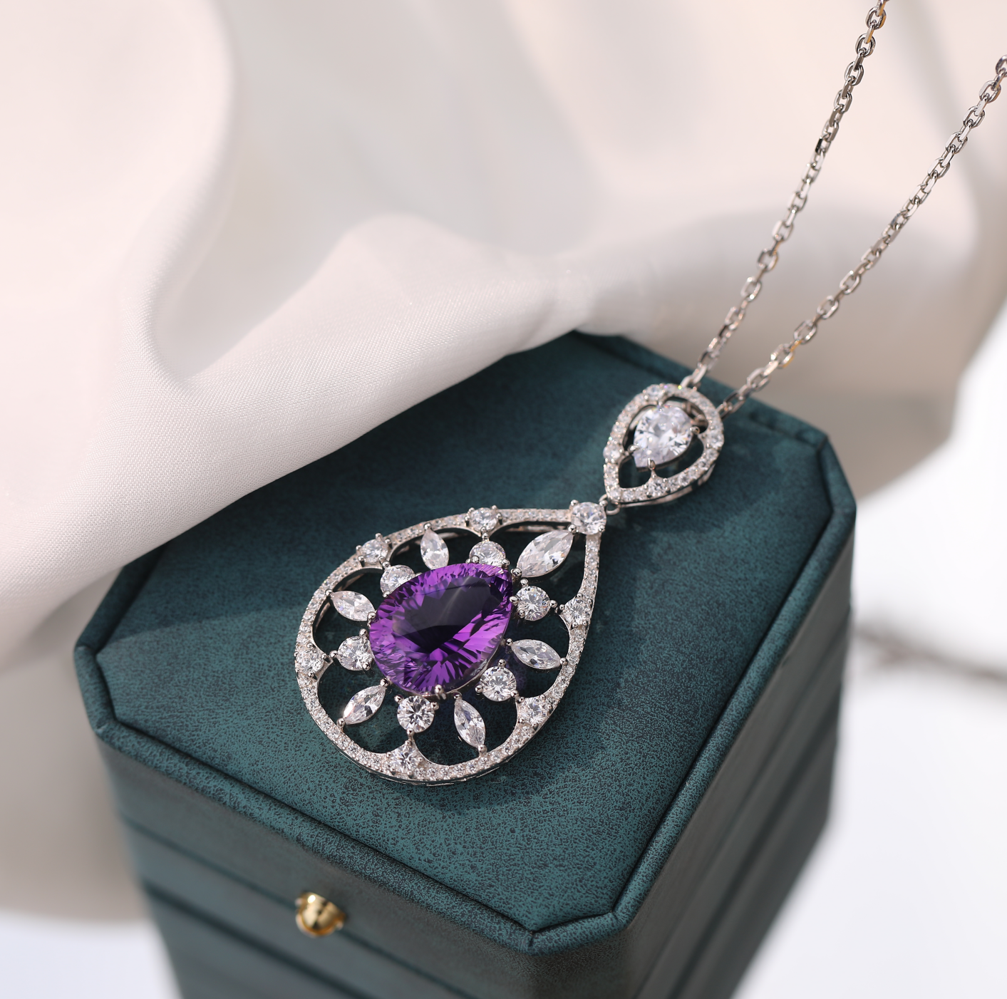 【Tiffanor】#N19-S925 Sterling Silver Amethyst 13*18mm Necklace